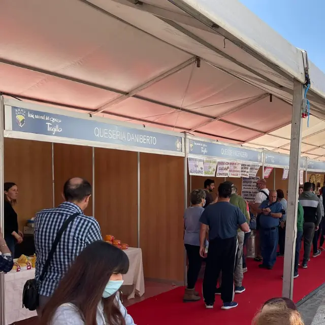 Aquí se venden quesos que no encontrarás en supermercados ni en grandes ferias gourmet.